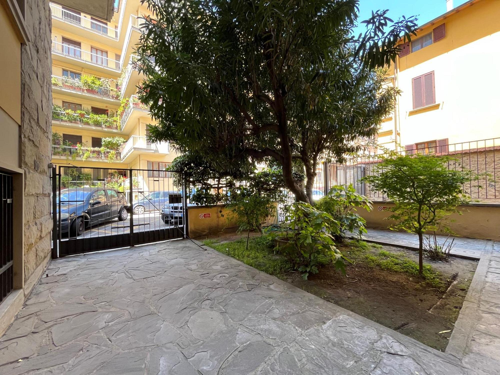 Orcagna Suite With Parking Florenz Exterior foto